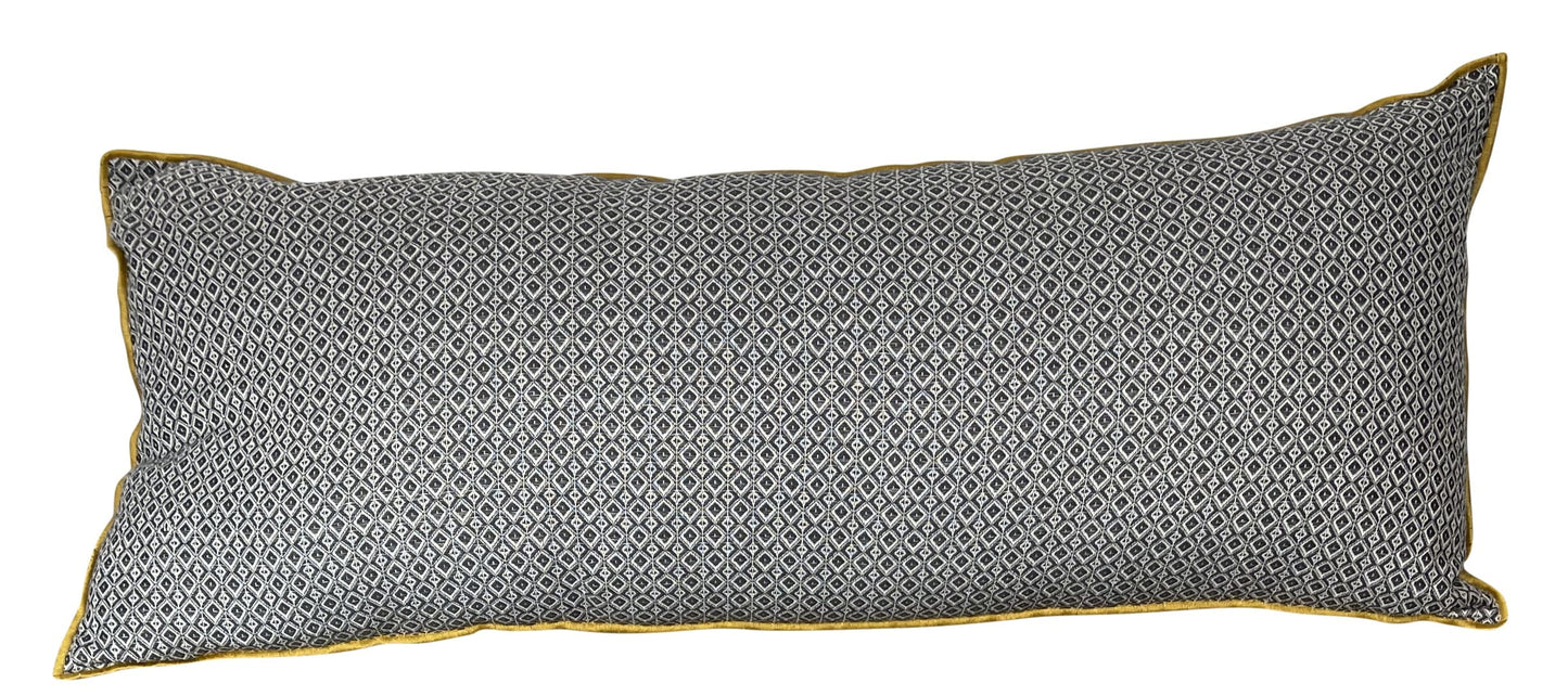 Cushion XL Harlequin black / white