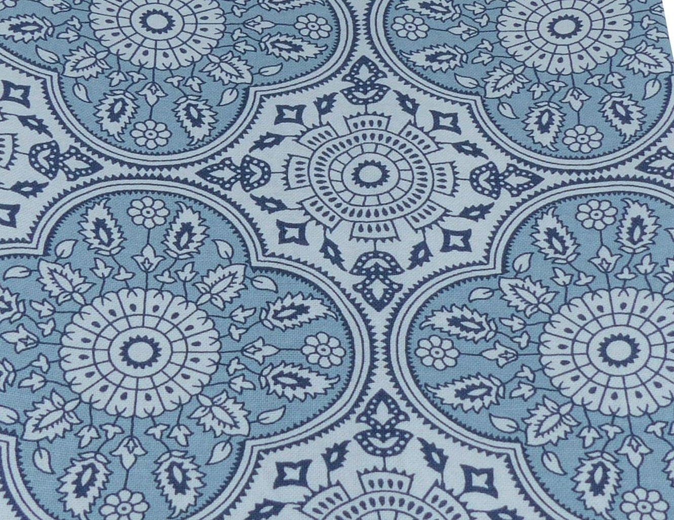 Sælges i metermål retroblå