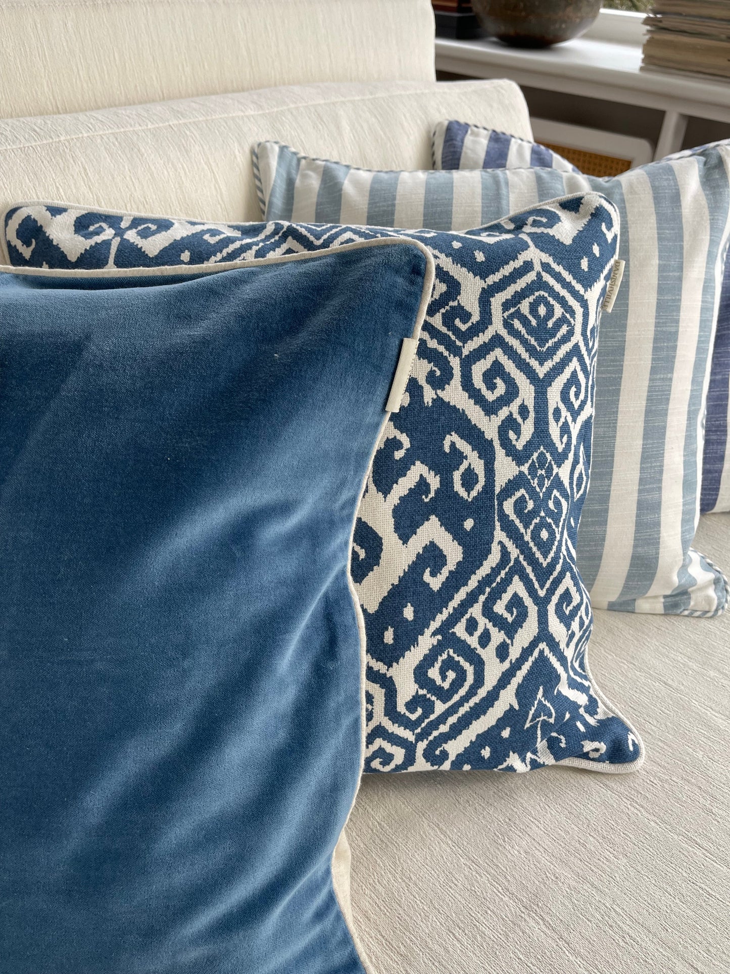 Kissenhülle Samt staubig blau m. Leinen