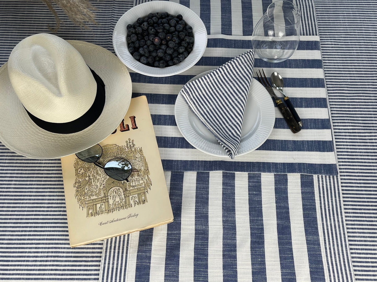 Tischläufer Sophie dunkelblau