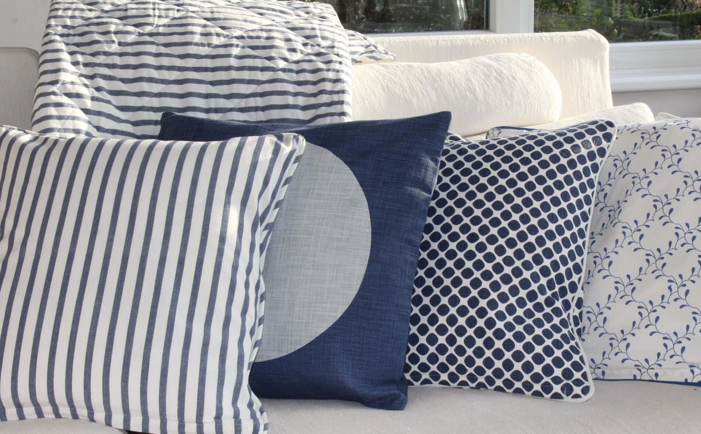 Kissenhülle Zirkel blau