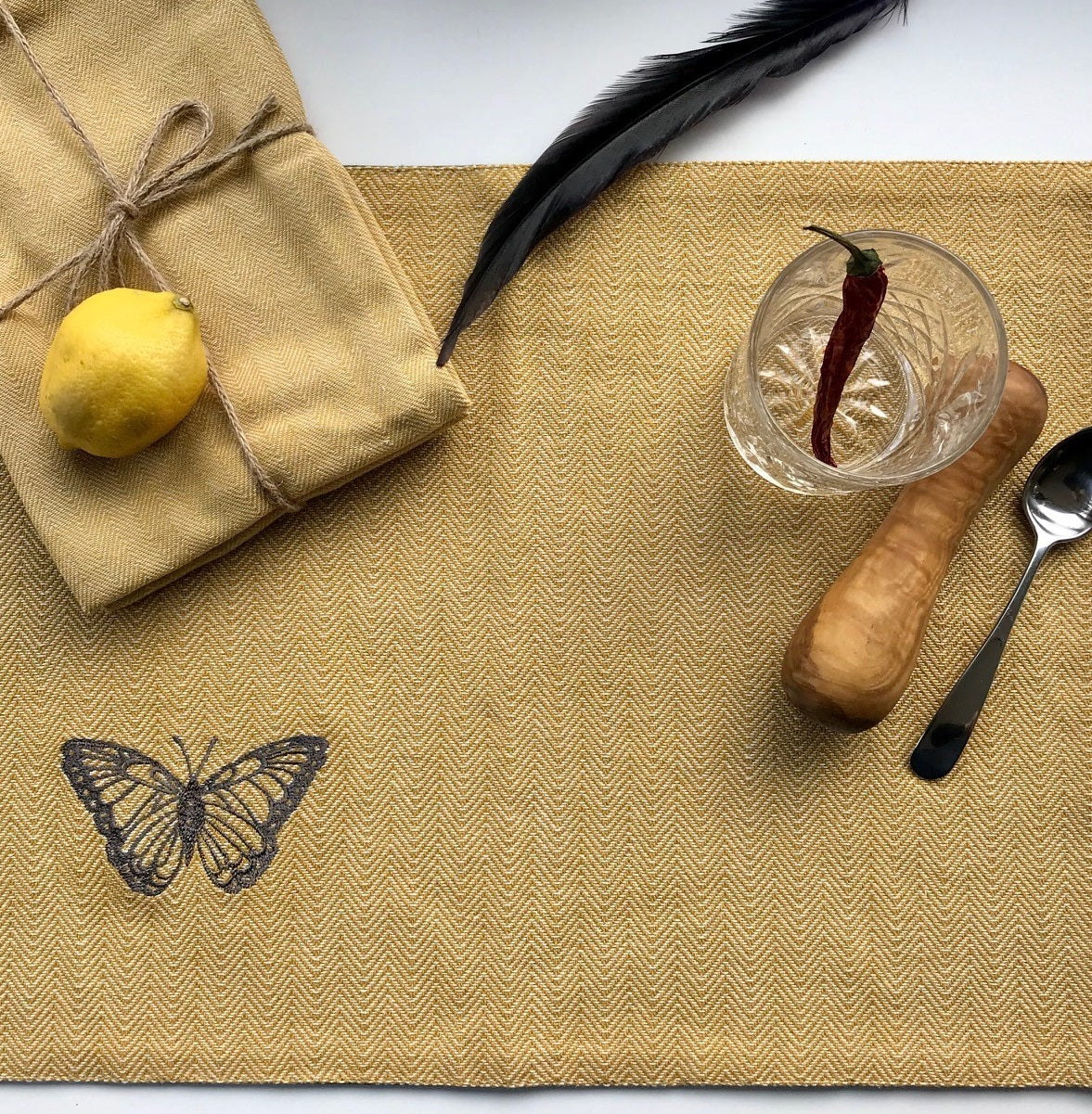 Placemat Herringbone Mustard with Butterfly