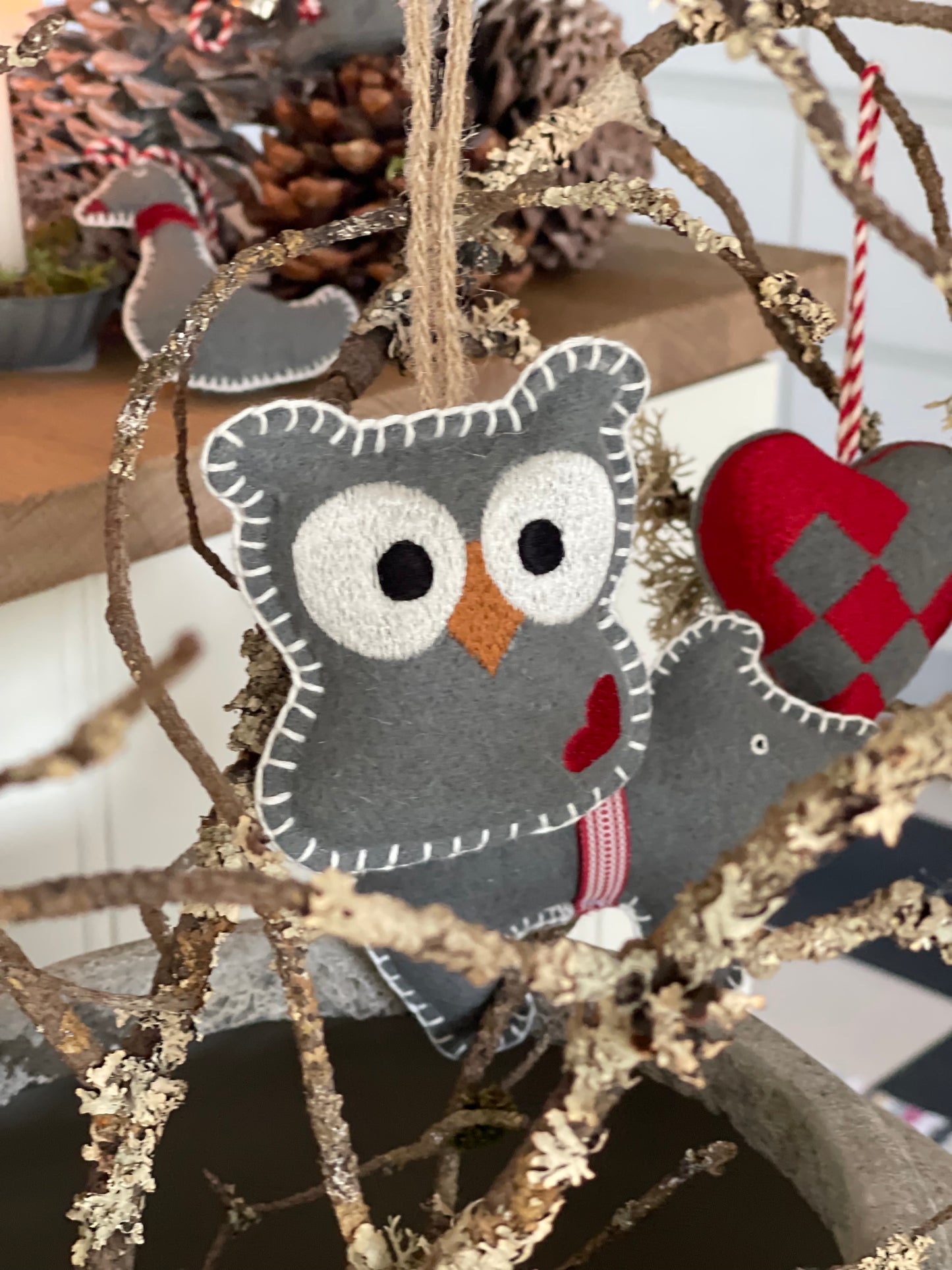 Eule-Anhänger Filz grau